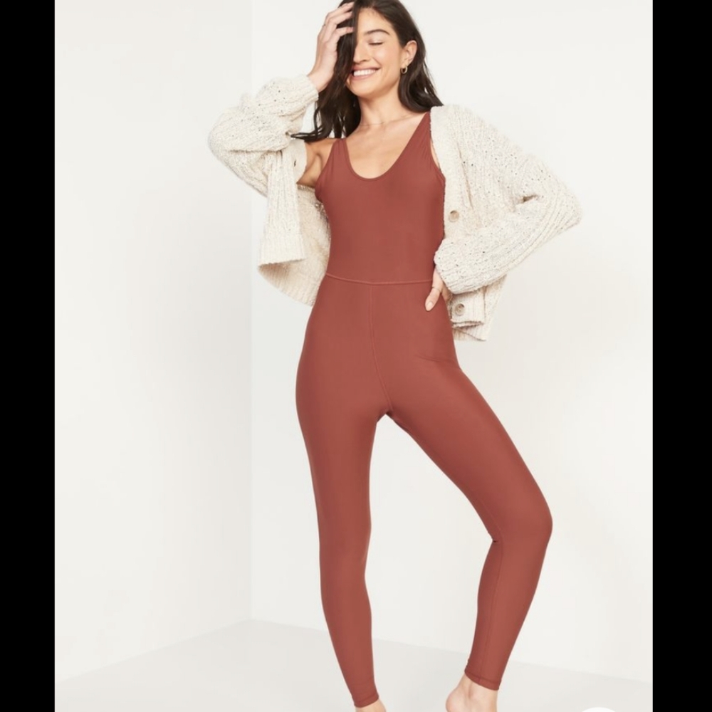 NWOT Old Navy Powersoft Sleeveless Bodysuit